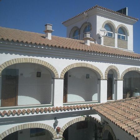 Hotel Cortijo Los Gallos チクラナ・デ・ラ・フロンテーラ エクステリア 写真