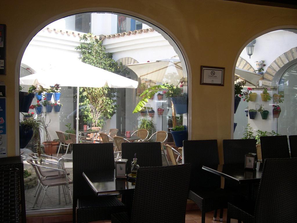 Hotel Cortijo Los Gallos チクラナ・デ・ラ・フロンテーラ エクステリア 写真